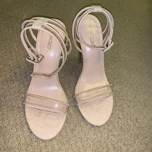 Ombré Nude Heels NWOT